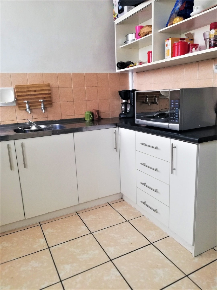 1 Bedroom Property for Sale in Churchill Estate Western Cape